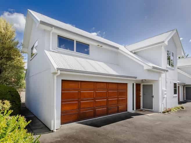 92B Halifax Street East, The Wood