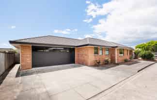 204 Vogel Street, Roslyn