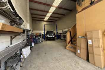 Pakuranga Heights Industrial Unit | 160 m2