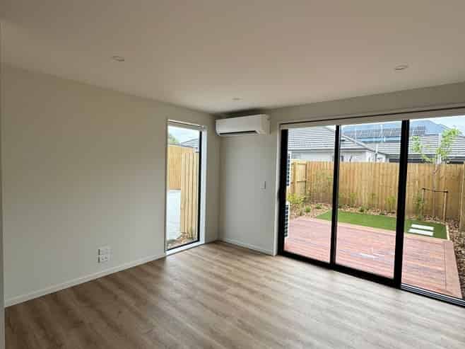 8/120 Hastings Street, Sydenham