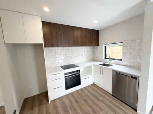 8/120 Hastings Street, Sydenham