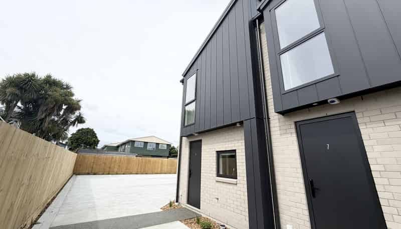 8/120 Hastings Street, Sydenham