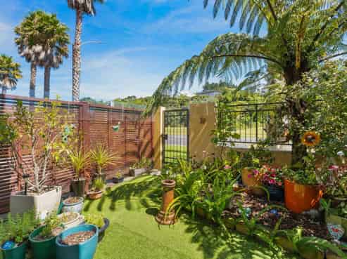 20 Waterside Crescent, Gulf Harbour