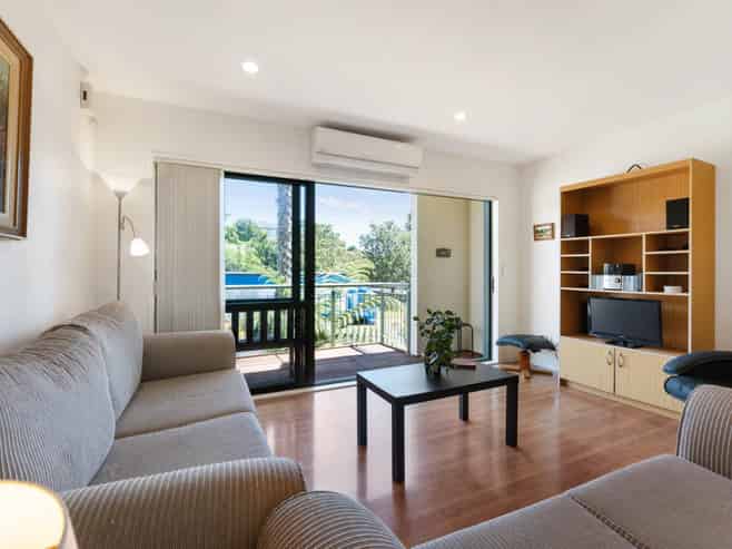 20 Waterside Crescent, Gulf Harbour