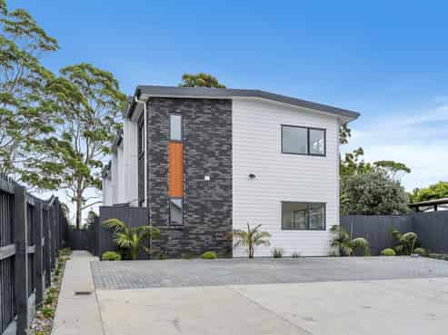 2 & 5/ 81 Vodanovich Road, Te Atatu South