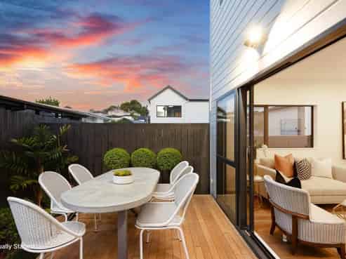 2 & 5/ 81 Vodanovich Road, Te Atatu South