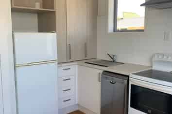 3/34 Bristol Street , Saint Albans