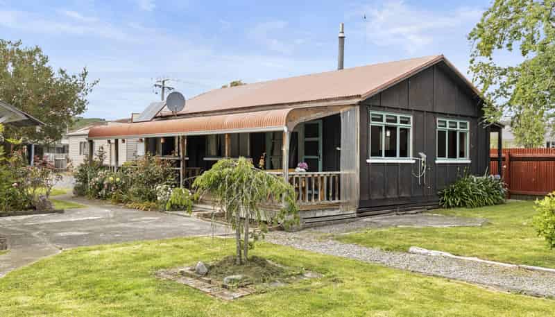 21 Broadway, Mangaweka