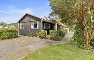 21 Broadway, Mangaweka