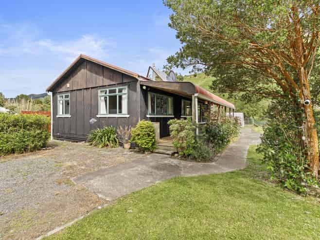 21 Broadway, Mangaweka