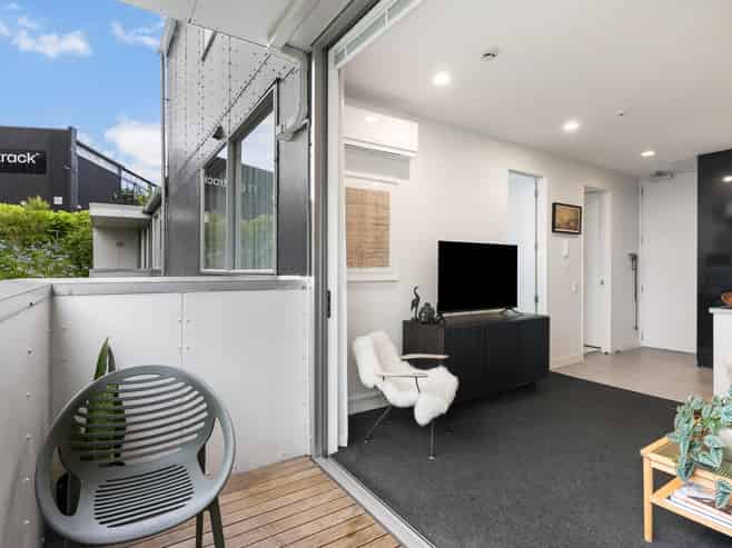 306/22 Fisher-Point Drive, Freemans Bay