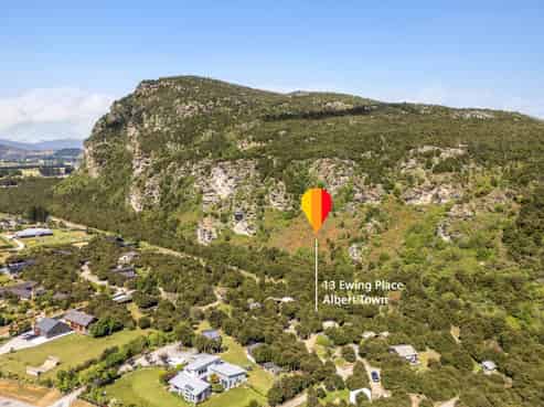 13 Ewing Place, Albert Town