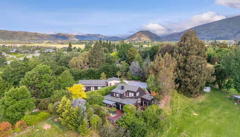 23 Studholme Road, Wanaka