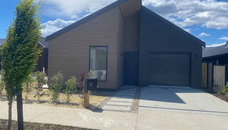 6 Tussock Way, Cromwell