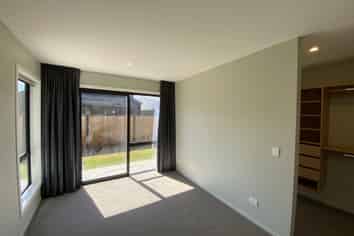 6 Tussock Way, Cromwell