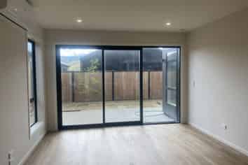 6 Tussock Way, Cromwell