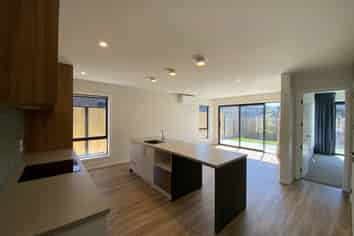 6 Tussock Way, Cromwell