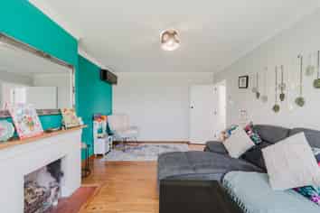 12 Le Quesne Place, Fairfield