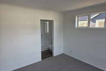 1/70 Thompson Street, Leamington