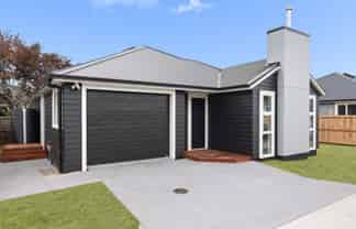 2/70 Thompson Street, Leamington