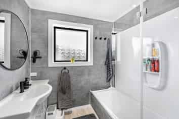 11 McConnell Street, Mataura