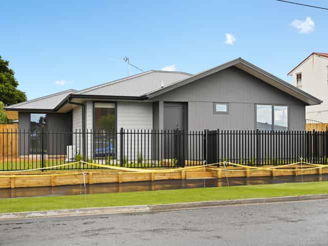 1/6 Greta Street, Glenview