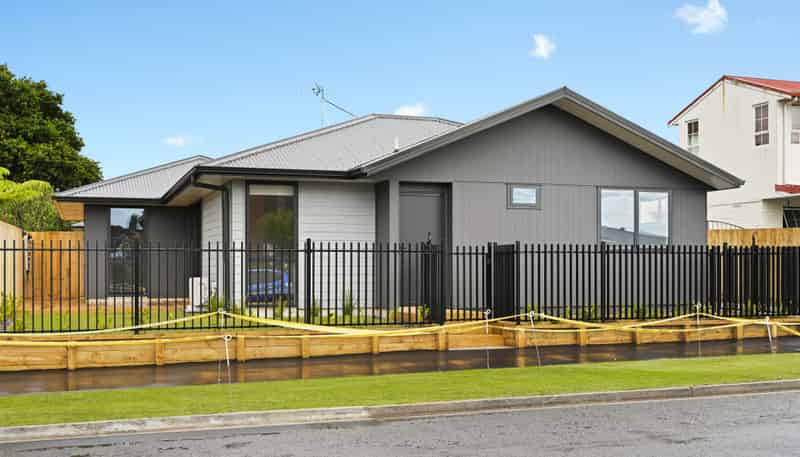 1/6 Greta Street, Glenview