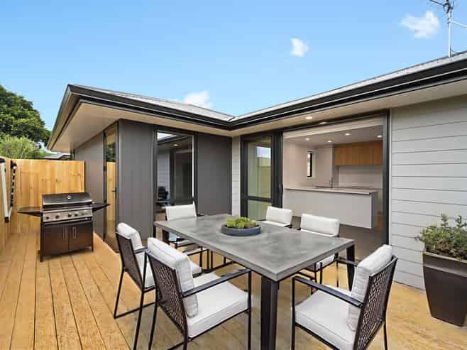 1/6 Greta Street, Glenview