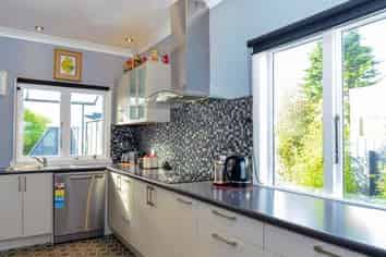 1012 Heretaunga Street East, Parkvale