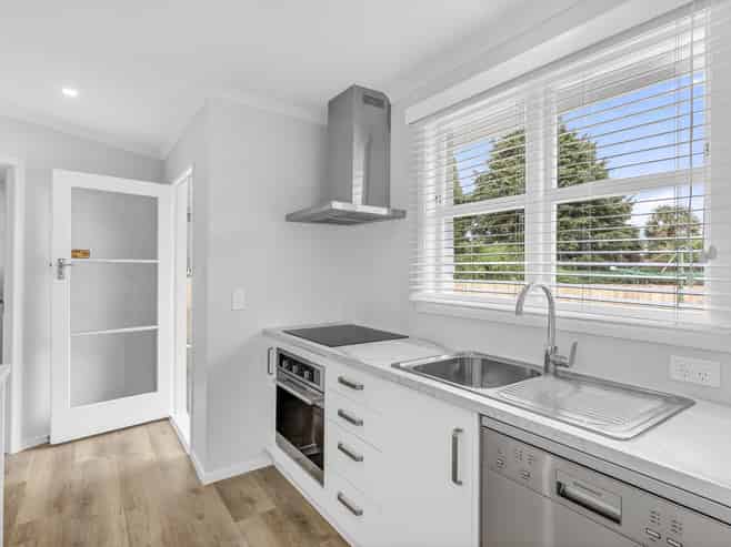 127 Scott Street, Cambridge