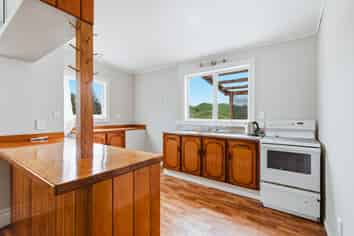 10 and 12 Phillips Street, Matiere