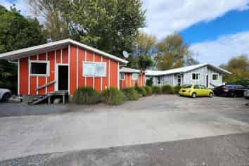  42A,C,D,E Olivine Street Boarding Houses (Room only), Poike