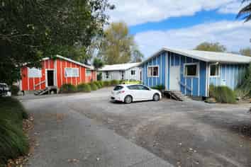  42A,C,D,E Olivine Street Boarding Houses (Room only), Poike