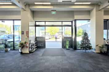 Elevate Your Commercial Presence