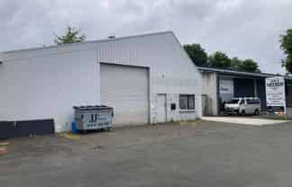 Affordable, standalone with private yard Frankton industrial 