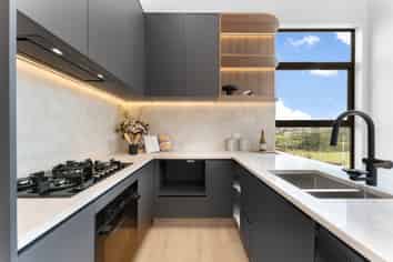 14 Kiokio Street, Long Bay