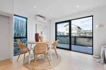 A/9 O'Donn Ave, Beach Haven