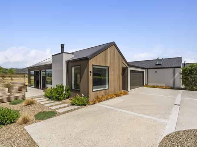 9 McDonald Street, Wanaka