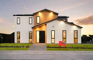 8 Earp Crescent, Chartwell