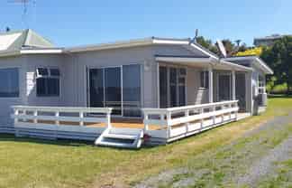 26 Esplanade Road, Tahawai