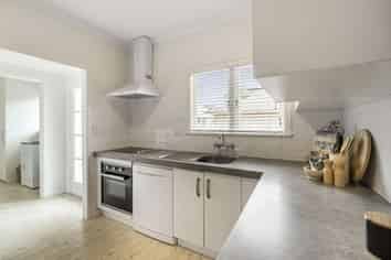 72 Ngataringa Road, Devonport