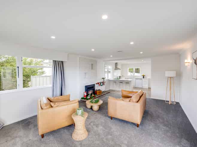 711 Norton Road, Akina