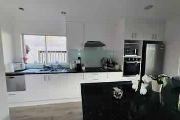 1/3 Holt Avenue, Torbay