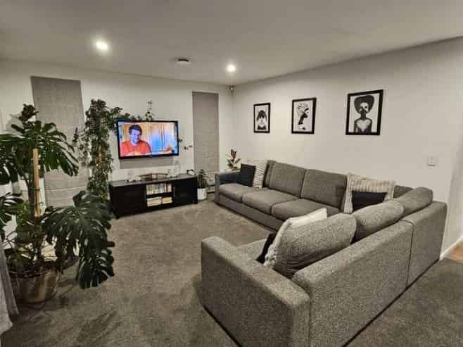 56 Petries Road , Woodend