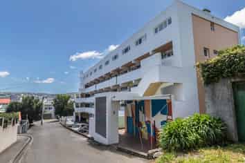 12A/4 Claremont Grove, Mount Victoria