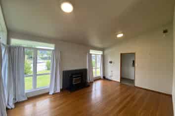 43 Tennyson Crescent, Stoke