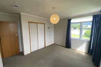 43 Tennyson Crescent, Stoke