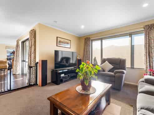 10 Carmello Grove, Richmond