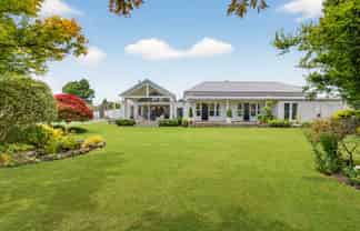 27 Neeve Road, Taradale