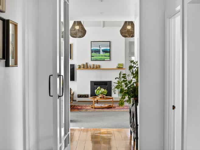 27 Neeve Road, Taradale